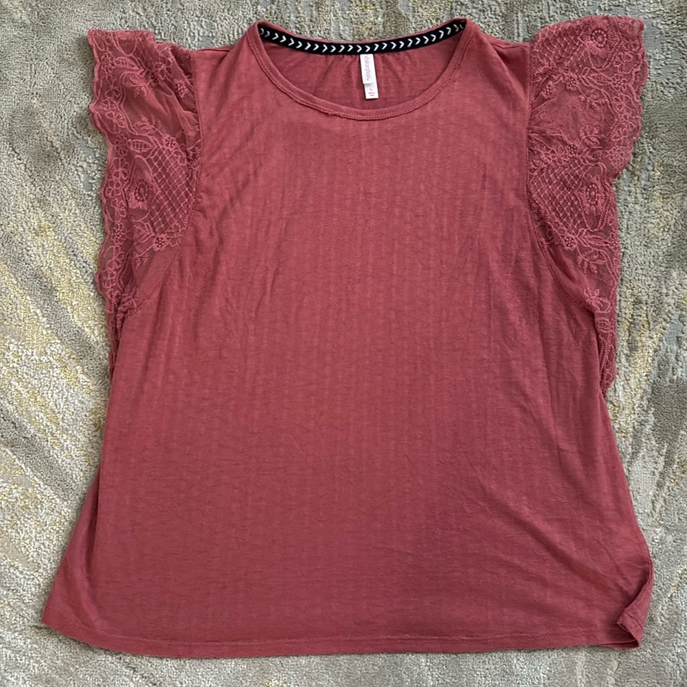 Women’s Pink Short Sleeve Top- Size L